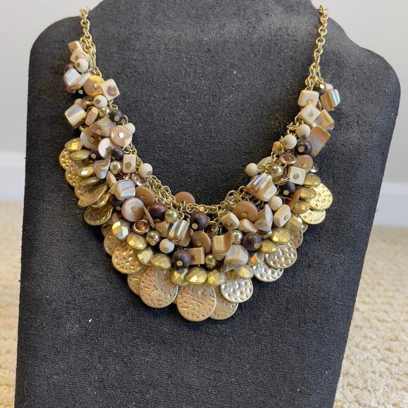 Hammered Medallion Beaded Statement Necklace y2k NWT - Picture 10 of 15